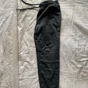 Champion Cropped Sweatpants